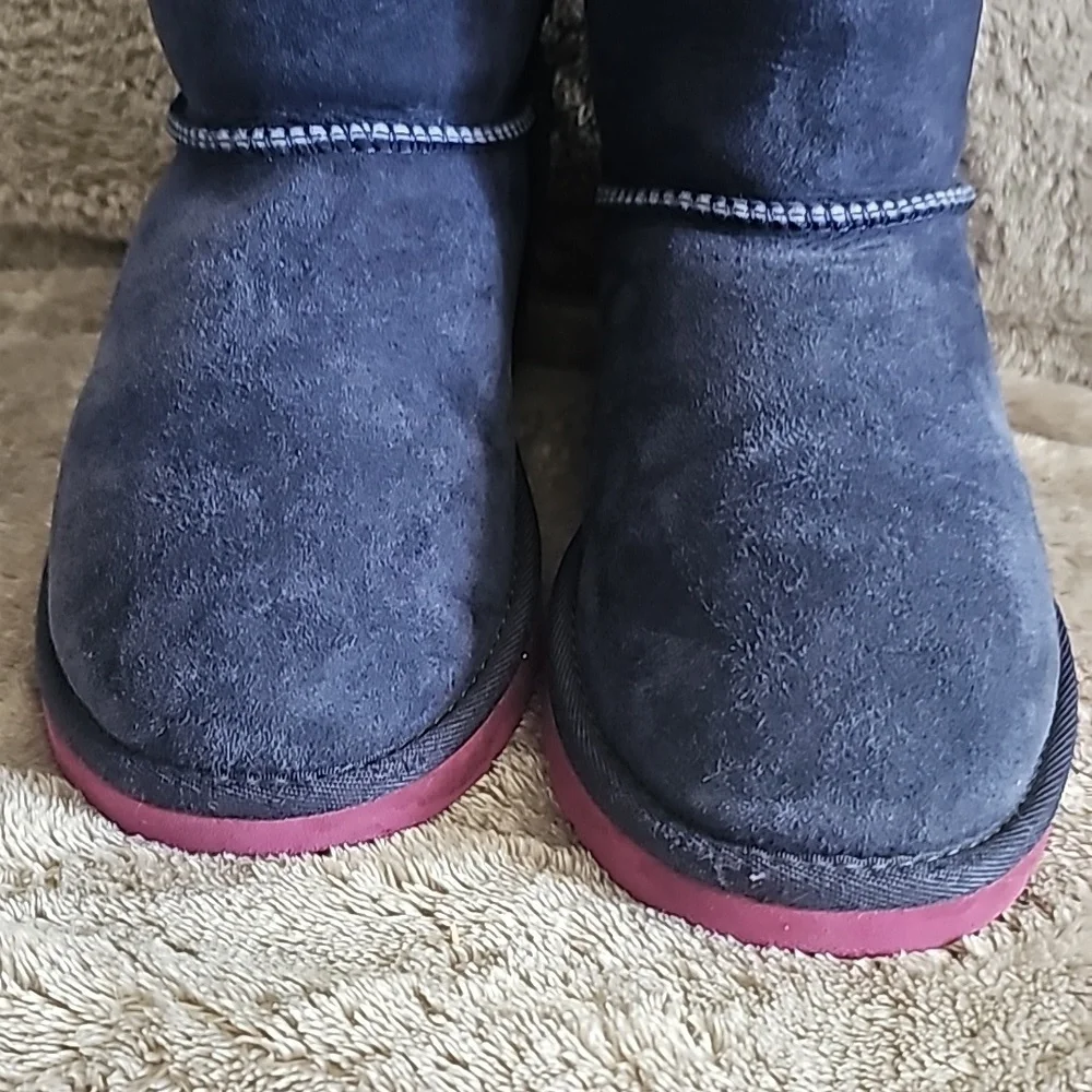 UGG Kids Navy Suede Shearling Boots with lavender Soles